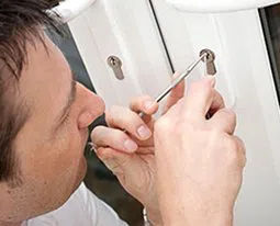 Gallery Locksmith Store Indianapolis, IN 317-810-0928 Gallery Locksmith Store Indianapolis, IN 317-810-0928 - 16-Emergency-Unlock